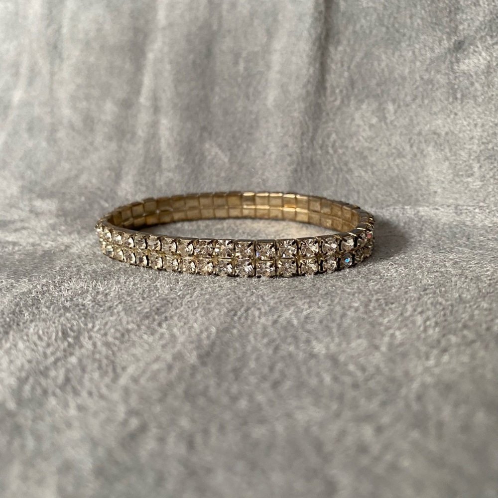 Crystal stretch bracelet
